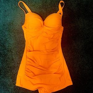 1 piece yellow swimsuit from SHEIN. Size M never worn